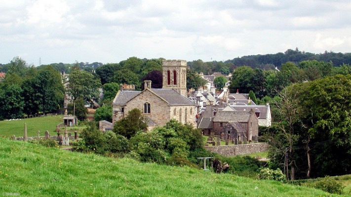 Over looking Dunlop and Dunlop Parish Church
[url=www.multimap.com/map/browse.cgi?lat=55.7116&lon=-4.5438&scale=25000&icon=x/]Map location. [/url]
