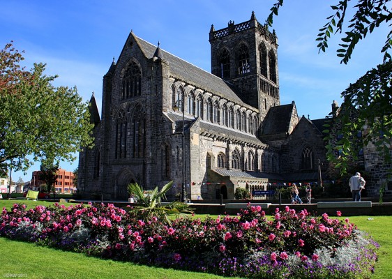Paisley Abbey, south west view
A view of the oldest part of the 12th century Abbey.  The tower collapsed in the 16th century which left the eastern end in a ruined state.  A wall was built to allow the remaining western part of the building to be used.  It wasn't until the late 19th and early 20th century the the tower and eastern end was rebuilt as you see today.
