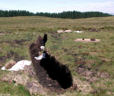 A Peat Cut on Moyne Moor
Its not very common to see Peat still being cut so close to Urban Glasgow but it has been used for over 1000 years as a domestic fuel.  [url=http://www.streetmap.co.uk/streetmap.dll?G2M?X=247195&Y=652855&A=Y&Z=120/] Map location. [/url]
