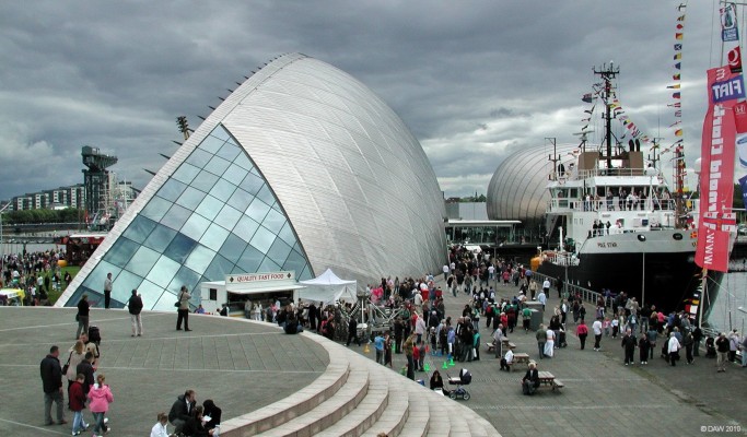NLV Pole Star, 2007 Glasgow River festival
Pole Star, on the right is one of the Northern Lighhouse Boards two vessels used for maintaining lights and Bouys around the coasts of Scotland.  The two strange shaped building are, the Science Centre on the left and the IMAX behind Pole Star.  [url=http://www.streetmap.co.uk/map.srf?X=256345&Y=665270&A=Y&Z=115/] Map location. [/url]
