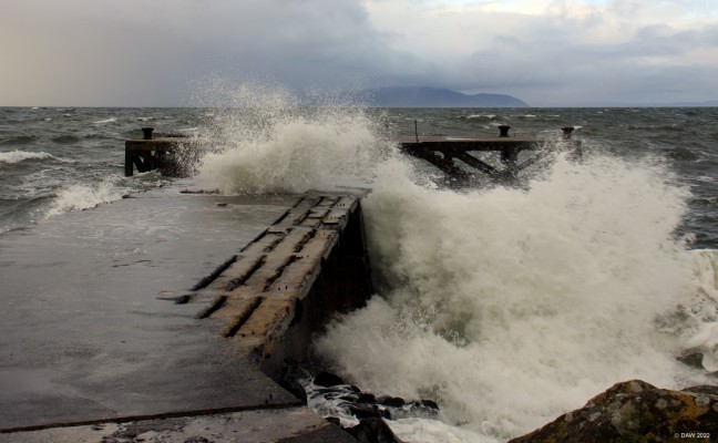 Portencross Pier, Winter
[url=http://streetmap.co.uk/map?X=217537&Y=649218&A=Y&Z=115/] Map location. [/url]
