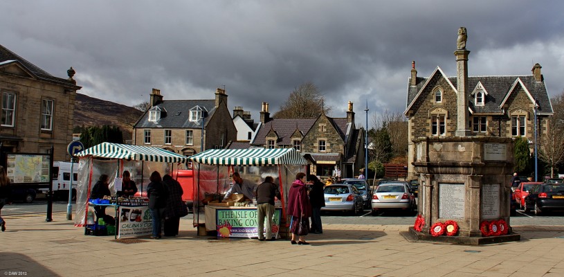 Portree Town Square, Isle of Skye
On the right is the Mercat Cross and War Memorial. [url=http://www.streetmap.co.uk/map.srf?X=148189&Y=843635&A=Y&Z=110/] Map location. [/url]
