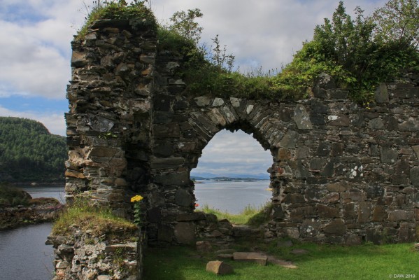 Ruins of Strome Castle
The hills of Skye can be seen in the distance from the ruins of Strome Castle.  Dating from the 15th century is was fought over many times by the MacDonalds and Mackenzies.  [url=http://streetmap.co.uk/map.srf?X=186280&Y=835361&A=Y&Z=120/] Map location. [/url]
