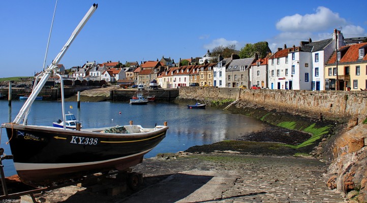 St Monan's Harbour
[url=http://www.streetmap.co.uk/map.srf?X=352615&Y=701623&A=Y&Z=115/] Map location. [/url]
