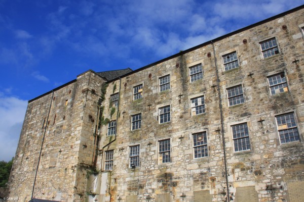 Stoneyholm Mill, Kilburnie
Stoneyholm sits in the centre of Kilburnie and dates from 1831.  It was built as a cotton spinning Mill and later adapted for Flaz spinning.  Latterly it has been used by a manufacturer of fishing nets and twine but is mainly used for storage.  It is presently on the buildings at risk register but there is a local group aiming to preserve and regenerate the mill.  [url=http://streetmap.co.uk/map?X=231642&Y=654522&A=Y&Z=115/] Map location. [/url]
