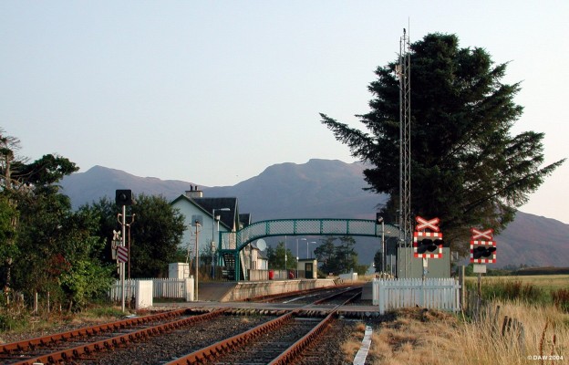 Strathcarron Railway Station
Early morning sun on Strathcarron Railway Station on the Kyle of Lochalsh to Inverness railway line.  Strathcarron lines at the head of Loch Carron on the west coast. [url=www.multimap.com/map/browse.cgi?lat=57.4227&lon=-5.4287&scale=25000&icon=x/]Map location[/url]

