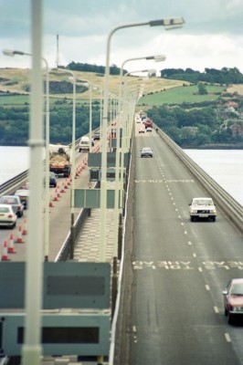 Tay Road Bridge, 1990
Looking South from the observation ganntry on the Tay Road Bridge.  The Gantry was removed in the early 1990's so this is a view you can no longer get. [url=http://streetmap.co.uk/map.srf?X=342020&Y=729112&A=Y&Z=120/] Map location. [/url]
