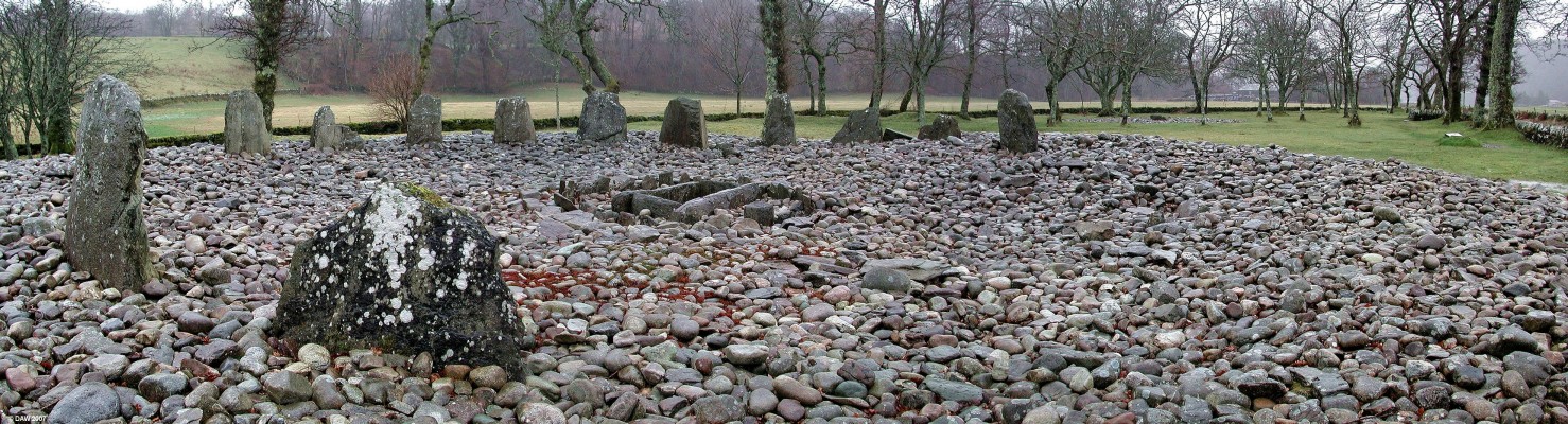 Templewood Stone Circle in winter
A Dreich day at Templewood Stone Circle.  The structure is thought to date from between 3,500 and 4,500 BC.  [url=http://www.streetmap.co.uk/streetmap.dll?G2M?X=182635&Y=697870&A=Y&Z=3/]Map location[/url]
