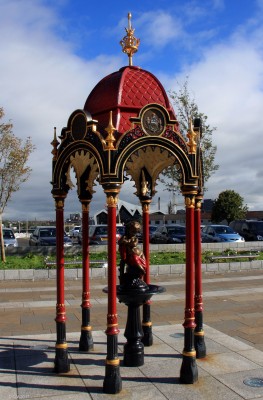 The Aitken Memorial Fountain, Govan Cross
