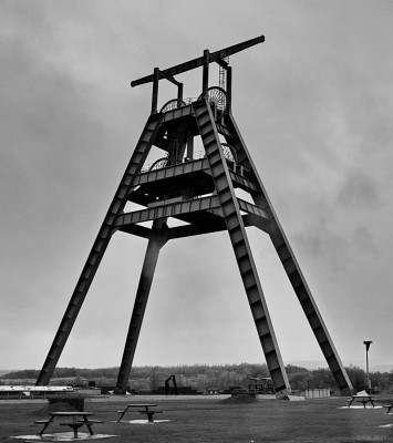 The Barony 'A' Frame, Auchinleck
This catagory B listed structure is all that remains of the Barony Colliery, set up in 1907 by the Eglinton Iron Company to supply coal to their Lugar Ironworks.  After being Nationalised, a new shaft was sunk in the 1950's, the frame was built in 1954 and is the last of its kind in the UK.  It was restored to become a monument to an industry that no longer exists in Scotland. [url=http://www.streetmap.co.uk/map.srf?X=252922&Y=621825&A=Y&Z=120/] Map location. [/url]
