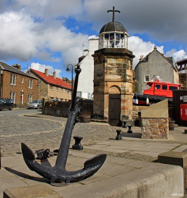The Lantern Tower, North Queensferry
Built in 1817 the [url=http://www.northqueensferrylighttower.com/] lighthouse [/url] was associated with the old ferry crossing.  Its main claim to fame today is that it is said to be the worlds smallest working lighthouse.
