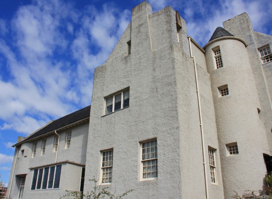 The Hill House, Helensburgh, 2018
The Charles Rennie Mackintosh designed House in Helensburgh, now in the ownership of the National Trust for Scotland and open to the public. [url=http://streetmap.co.uk/map?X=230100&Y=683921&A=Y&Z=120/] Map location. [/url]
