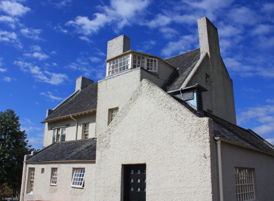The Hill House, Helensburgh, 2018
The Charles Rennie Macintosh designed house in Helensburgh. [url=http://streetmap.co.uk/map?X=230100&Y=683921&A=Y&Z=120/] Map location. [/url]
