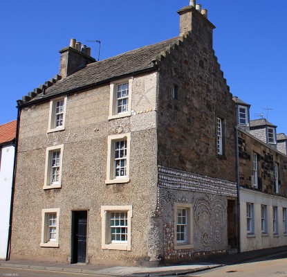 The Shell House, Anstruther
The shell house was the eccentric creation of Alex Batchelor.  He apparently also charged people to see his coffin, also adorned with sea shells.  Locally the house is also known as Buckie House since in some parts of Scotland sea shells are called 'Buckies', must be an East Coast thing.  The house dates from 1692 but the sea shells were added in the 1840s. 
