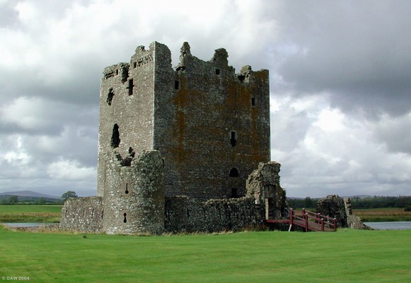 Threave Castle, Castle Douglas
The main tower was built by the 3rd earl of Douglas between 1369 and 1390.  The outer  wall was rebuilt around 1455 after James II captured the castle.  The castle sits on an island in the middle of the river Dee west of Castle Douglas.  It has been a ruin since 1640 when the Covenanters captured it after a 13 week seige.
