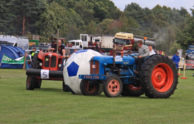 Tractor football, Deeside Steam & Vintage Rally, 2018
