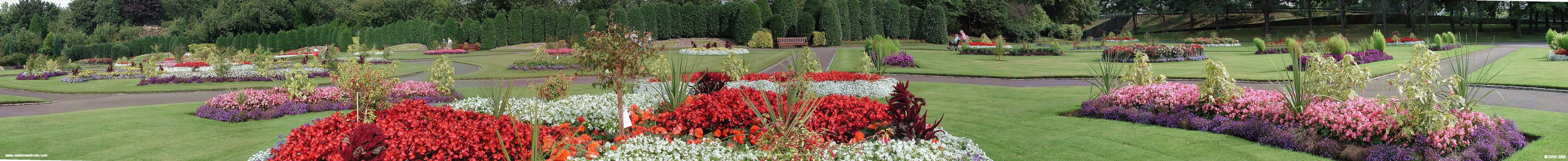 Victoria Park summer panorama
Victoria Park in Glasgow looking its best at the height of summer.
