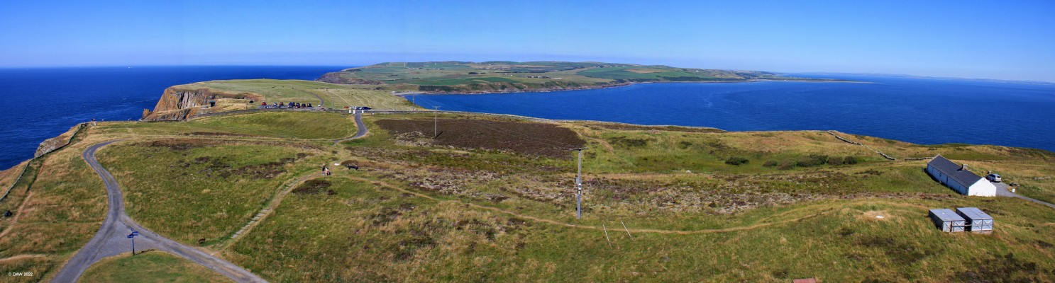 View from Mull of Galloway Lighthouse
A panoramic view looking North West from the top of the Mull of Galloway Lighthouse.  The building on the right is the visitor centre for the RSPB reserve.  On the left near where the cars are parked is the Mull of Galloway Visitor centre perched on top of the cliff. [url=http://streetmap.co.uk/map?X=215689&Y=530443&A=Y&Z=120/] Map location. [/url]
