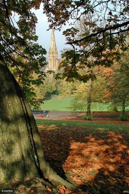 Autumn view from Queens Park
Looking out from Queens park towards Queens Park Baptist Church. [url=http://www.streetmap.co.uk/map.srf?X=257924&Y=662314&A=Y&Z=120/] Map location. [/url]
