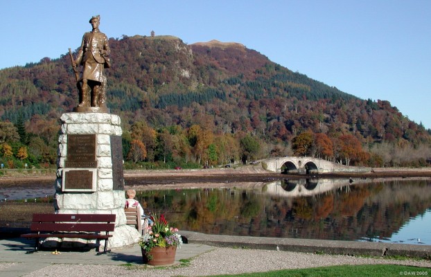 The War Memorial, Inveraray
Looking out onto Loch Fyne from the front of Inverary.  Inveraray Castle lies behind the trees near the stone bridge. Before 1753 the village lay along the Loch shore in front of the Caslte.  [url=http://www.multimap.com/map/browse.cgi?lat=56.2317&lon=-5.0729&scale=5000&icon=x/]Map location[/url]
