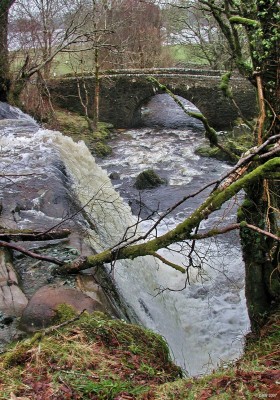Waterfall on Allt Beochlich, Loch Awe
In winter you can't expect to get great weather in Scotland but you can be sure of getting plenty waterfalls with lots of water.  [url=http://www.streetmap.co.uk/streetmap.dll?G2M?X=200755&Y=715365&A=Y&Z=3/]Map location[/url]
