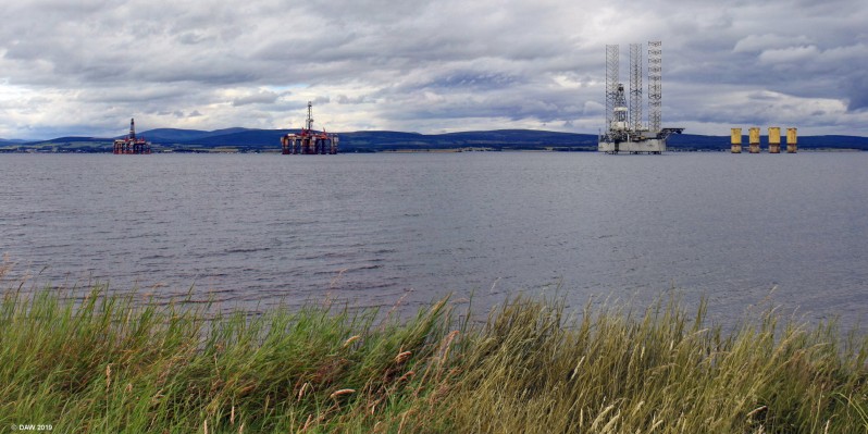 The Cromarty Firth
Some of the Oil rigs anchored in the Cromarty Firth in the summer of 2015.  [url=http://streetmap.co.uk/map.srf?X=277605&Y=866951&A=Y&Z=120/] Map location. [/url]
