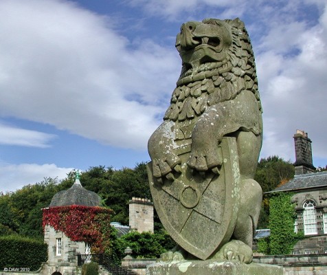 Gate post Lion, Pollock House
One of the two 'gate guardian's' at the rear of Pollock House.  Surprisingly these are recent additions commissioned in 1950 by Sir John Stirling Maxwell, 10th Baronet.  
