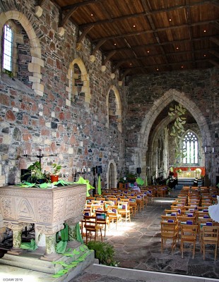 Inside Iona Abbey
After the  restoration of the Abbey in early part of the 20th century it has once again been used as a place of worship by the Iona community.  There are daily services where visitors are welcomed.

