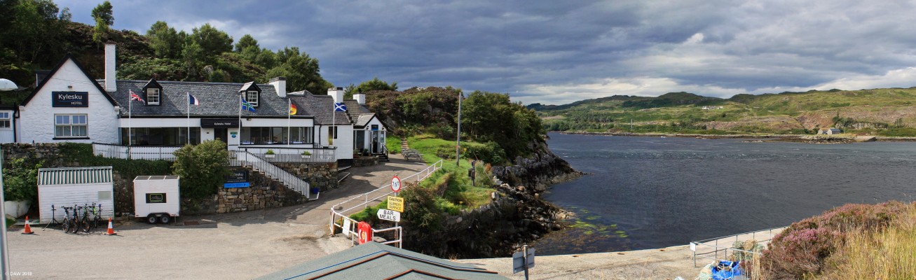 Kylesku
The small village of Kylesku with its Hotel is now by-passed by the Bridge but its still worth turning off the main road for a visit.  Before the Bridge was built all traffic came down this road to wait for the (very small) car feryy to get you to the other side. [url=http://streetmap.co.uk/map.srf?X=223080&Y=933770&A=Y&Z=120/] Map location. [/url]
