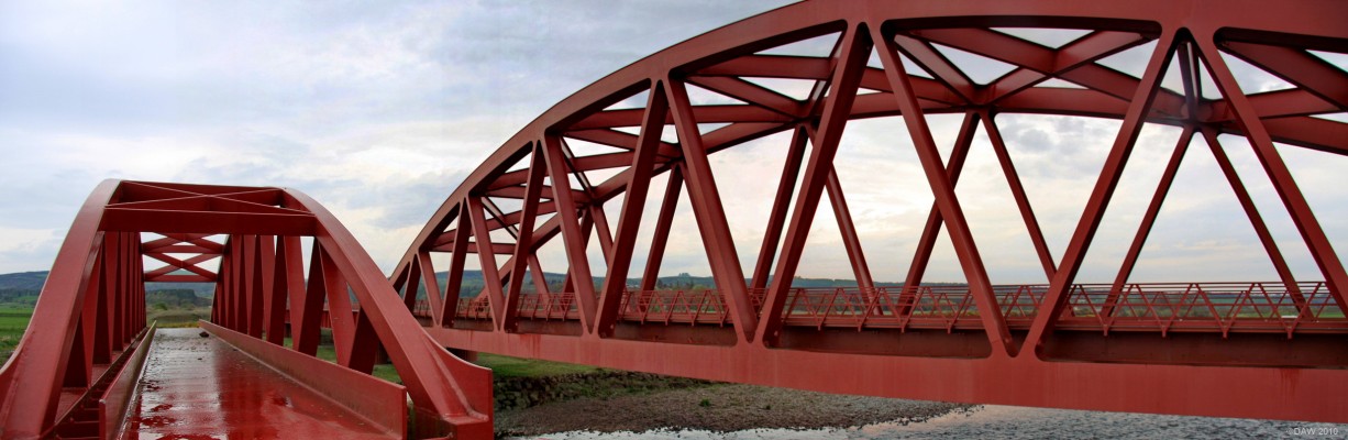 Portrack Railway Viaduct
A play on perspective with the Portrack Railway Viaduct at Portrack House gardens.  [url=http://www.streetmap.co.uk/map.srf?X=293872&Y=583185&A=Y&Z=120/] Map location. [/url]
