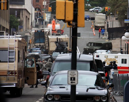 Seeing double, World War Z, Glasgow
If you look close you can see two identical Jamboree camper vans in this scene from George Square.  That makes 3 in total.  Also in the distance on the left you can see the back  of an intact Bin Lorry the same as the one lying on its side in Cochrane street.
