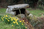 Neolithic_chambered_tomb2C_Largs.jpg
