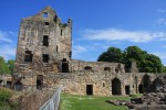 Ruins_of_Ravenscraig_Castle.jpg