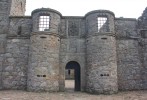 Tolquhon_Castle_Main_Entrance.jpg