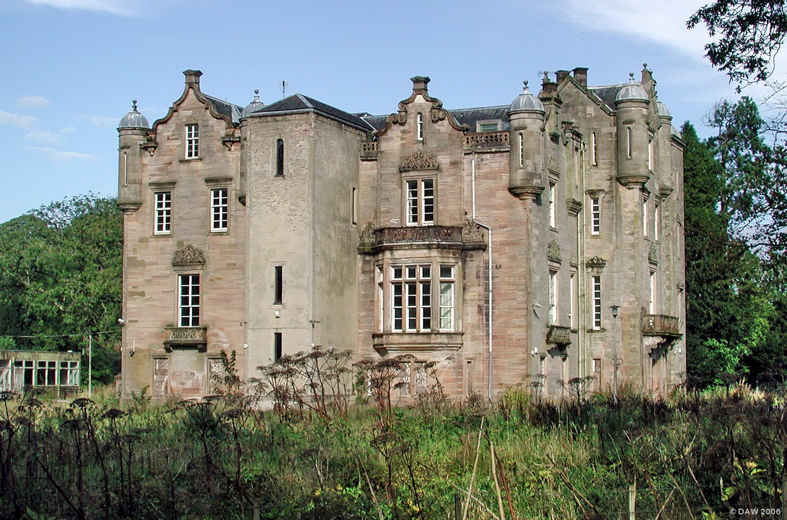 Dunlop House View of south side of Dunlop House The Neilston Cam Photo Gallery