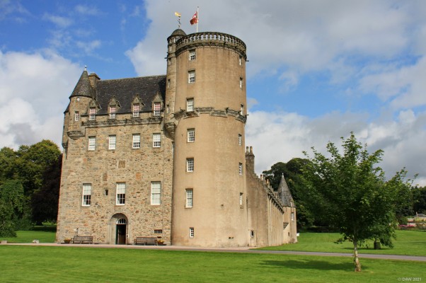 Castle Fraser, Aberdeenshire
This 5 story Castle built around an earlier tower between 1575 and 1636 by Michael Fraser.  Many changes were made in the 19th century to give the building you see today.  The Castle is now in the care of the Nation Trust and is open to the public in the summer. [url=http://streetmap.co.uk/map.srf?X=372500&Y=812500&A=Y&Z=120/] Map location. [/url[
