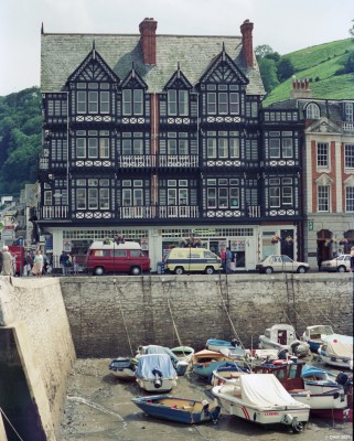 The old Harbour, Dartmouth 1991
[url=http://streetmap.co.uk/map.srf?X=287872&Y=51368&A=Y&Z=115/] Map location. [/url]
