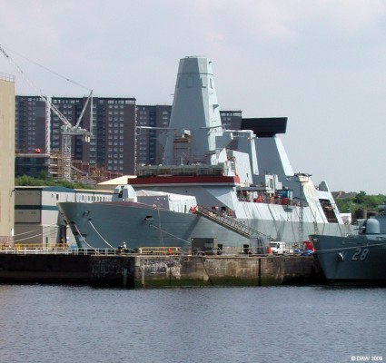HMS Daring, BAE Scotstoun, July 2006
HMS Daring, now with its Mark 8 4.5 inch gun fitted.  From this view you can cleary see the 'stealthy' design that has been used.  There are no right angles on the superstructure which gives it a very low radar signiature.  There will also be no deck 'clutter' with very clean lines compared to previous generations of RN ships.
