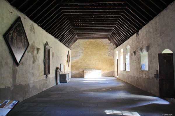 Inside Innerpeffray Chapel
Dating from the 1500's this chapel was built by the Drummond family who lived nearby at Innerpeffray Castle. [url=http://www.streetmap.co.uk/map?X=290187&Y=718455&A=Y&Z=115&ax=290235&ay=718368/] Map location. [/url]
