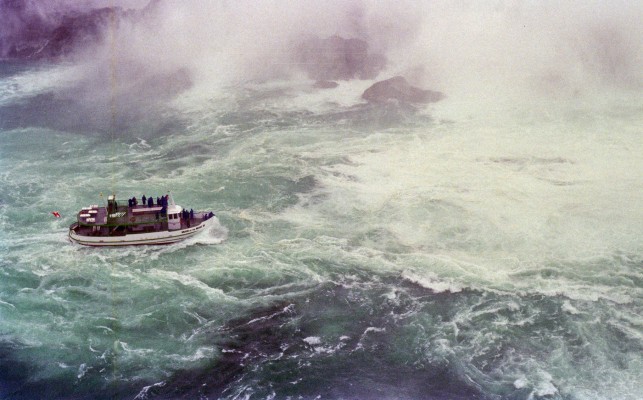 The Maid of the Mist V, Niagara, 1989

