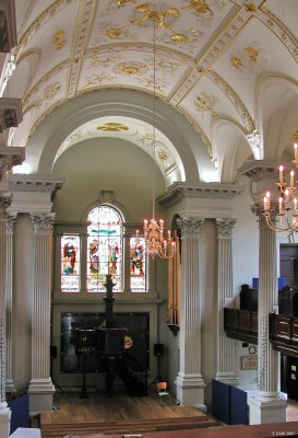 The Pulpit, St Andrews in the Square
Built in 1754 as a Church but restored and converted in 1993 as a music venue.  The building still retains many of its original features including the impressive plasterwork on the roof. [url=http://www.streetmap.co.uk/streetmap.dll?G2M?X=259695&Y=664688&A=Y&Z=1/]Map location[/url]


