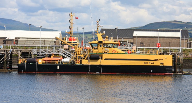 SD Eva, Great Harbour, Greenock
Eva is a fast crew supplier used to transfer crew to and from Royal Navy ships based at Clyde Naval base.  She can take up to 34 passengers and has a top speed of 23 knots.

