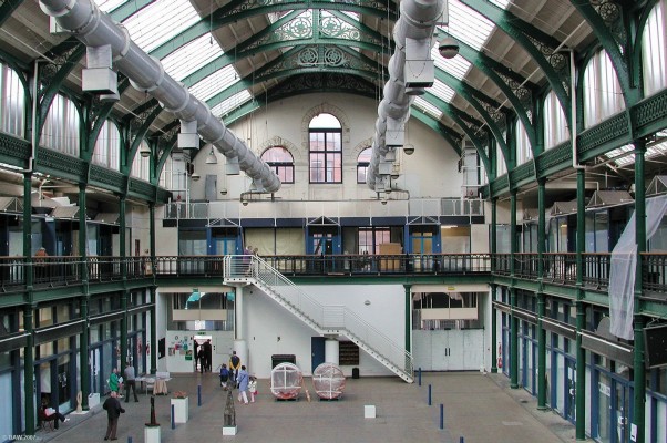 The Briggait, Glasgow
Built in 1873 as Glasgow's Fishmarket.  When no longer required as a fishmarket an attempt was made to use the space as a shopping centre but today the A-list building is the home of the Glasgow Scupture Studios.  [url=http://www.streetmap.co.uk/streetmap.dll?G2M?X=259382&Y=664650&A=Y&Z=1/]Map location[/url]
