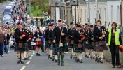 2008,_Neilston_Pipe_Band_leads_the_parade.jpg