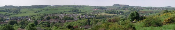 Craigie & Neilston Pad panorama from Fereneze Hills.jpg